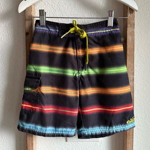 Nike 6.0 Boys Striped Board Shorts sz: 5